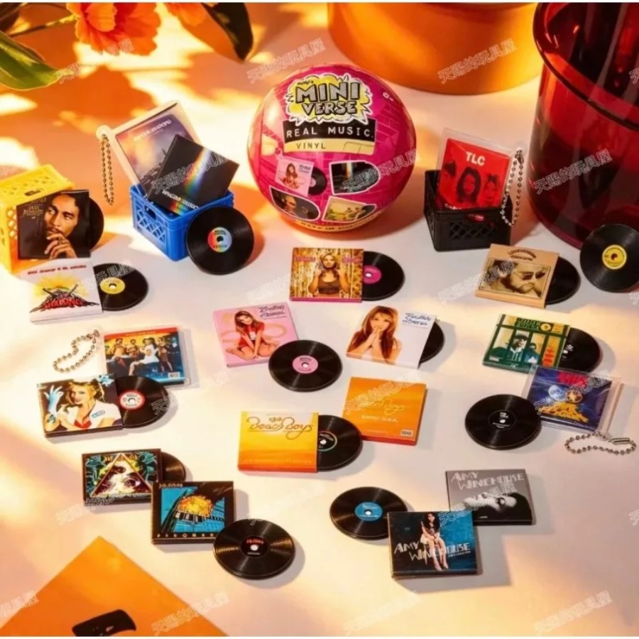 صندوق مفاجآت جديد تمامًا من سل - مراجعة Model Kit Brand وسعره