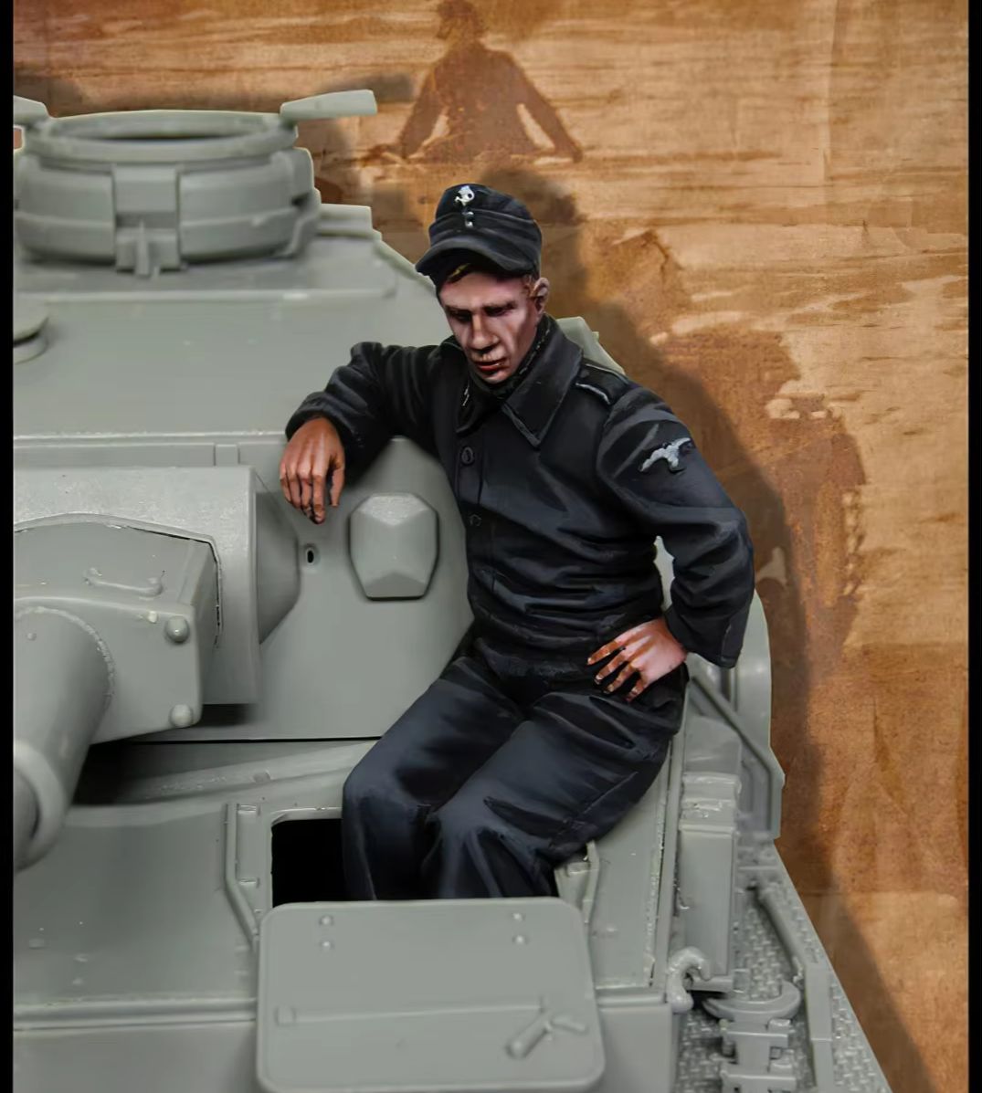 أطقم منمذجة 1:35 طقم نماذج من  - مراجعة Model Kit Ww2 وسعره
